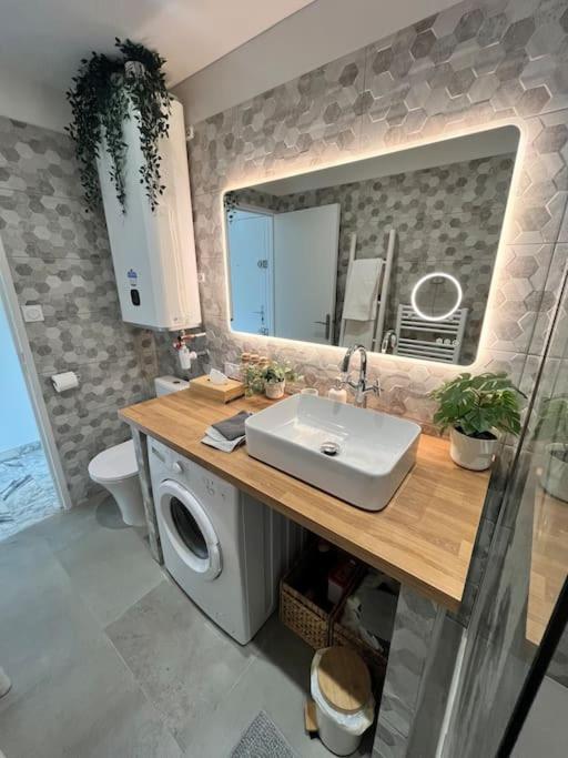 Studio Cosy Avec Terrasse Sur La Plage La Seyne-sur-Mer Exterior foto